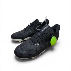 Under Armour Men's Yard MT 3.0
TPU Molded Baseball Cleats